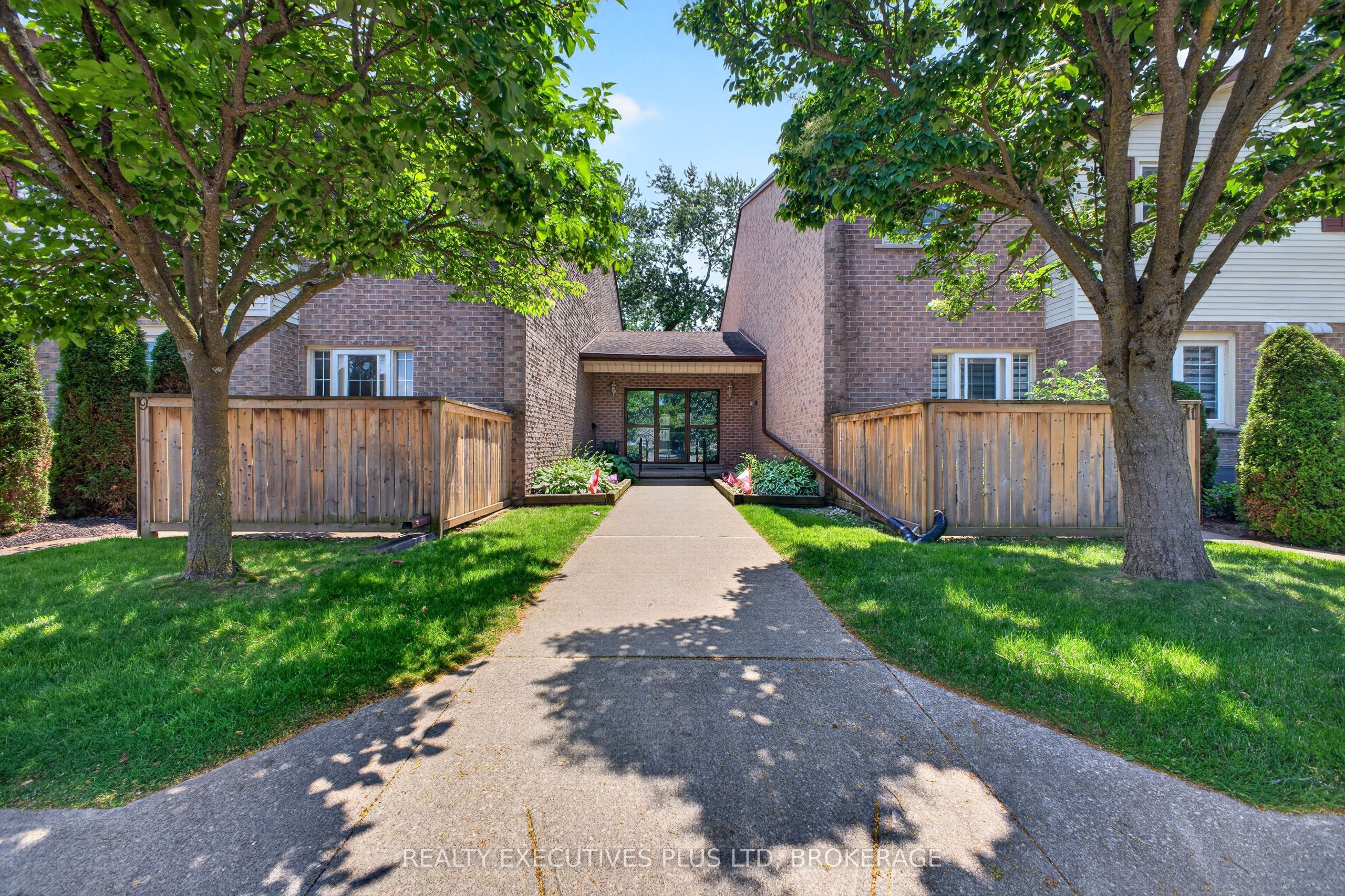 6-6044 Swayze Drive, Niagara Falls, ON, L2J 4G9