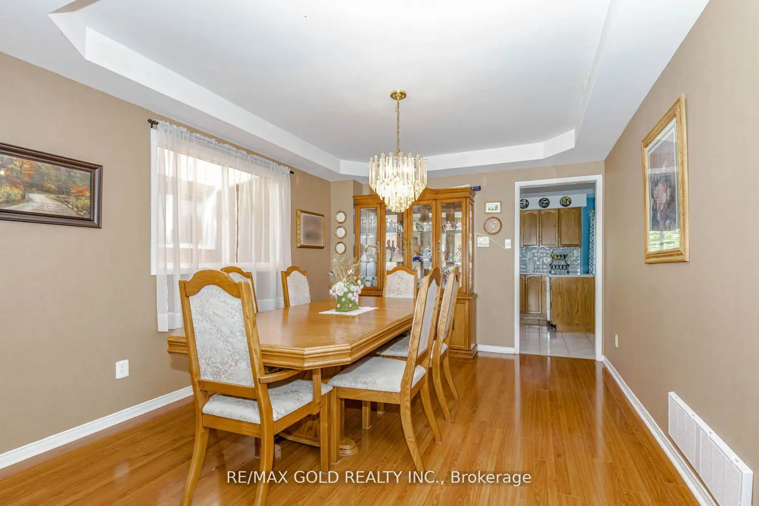 25 Adirondack Crescent photo 5