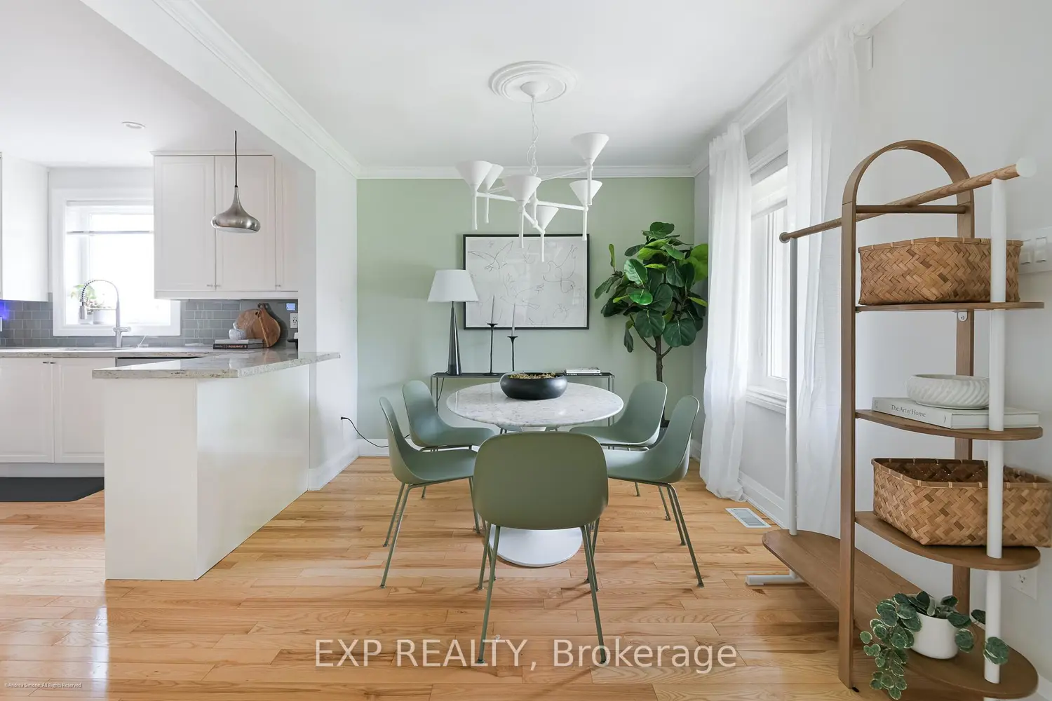 125 Treeview Drive photo 2