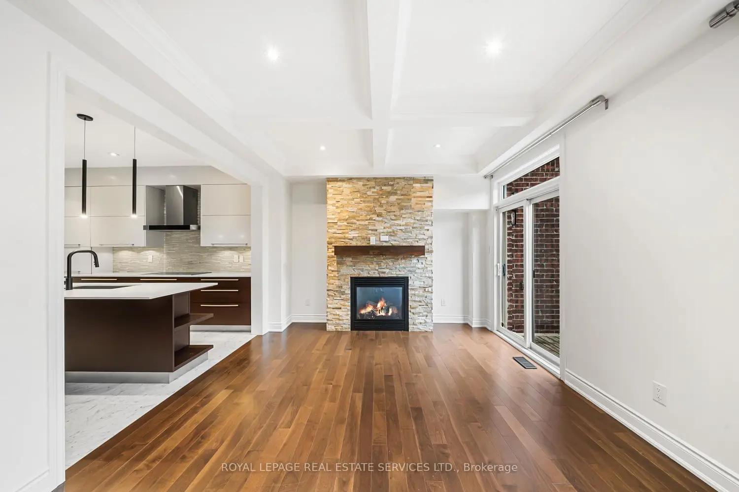 2083 Grange Drive photo 4