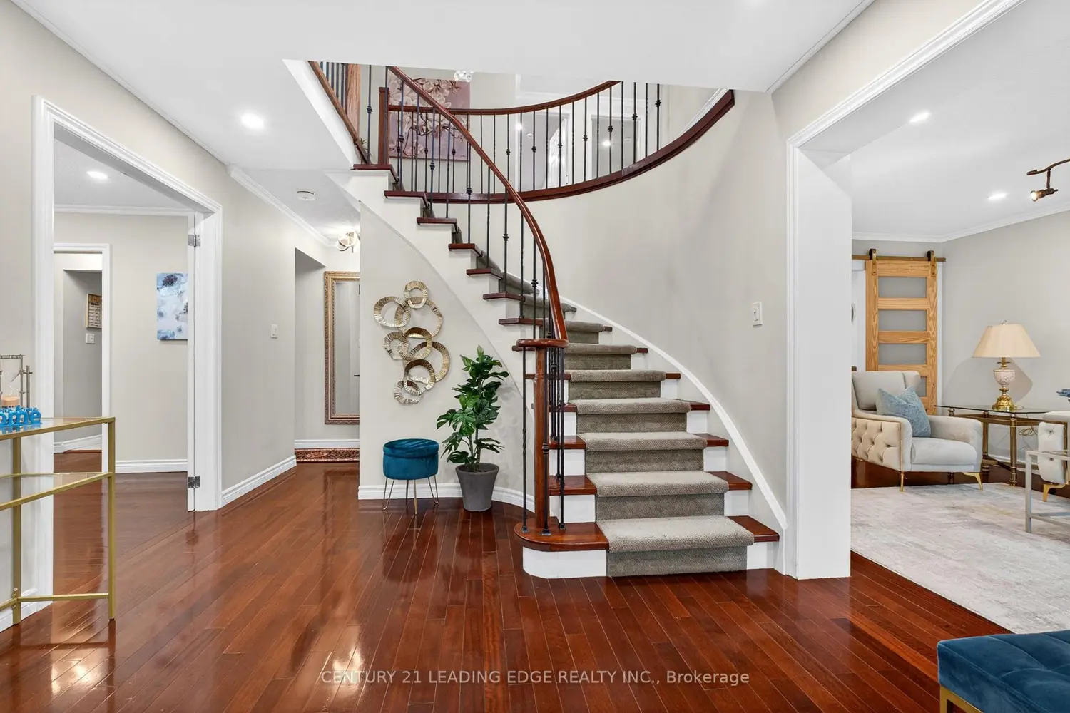 2300 Folkway Drive photo 4