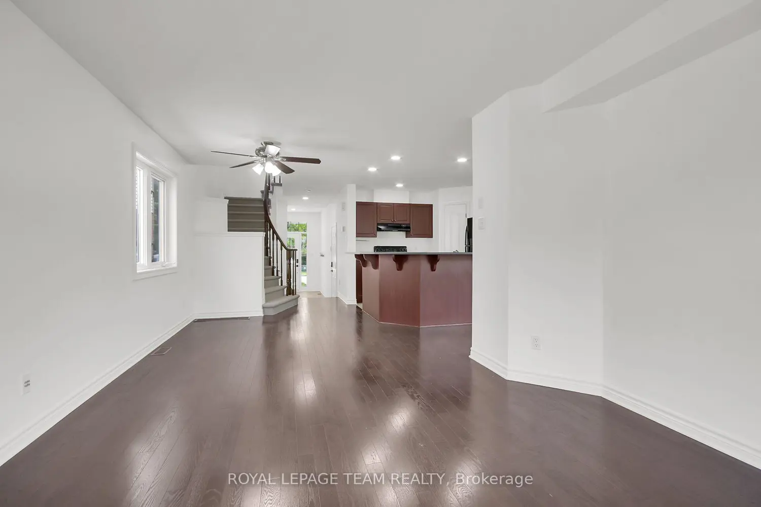 190 Saddlesmith Circle photo 3
