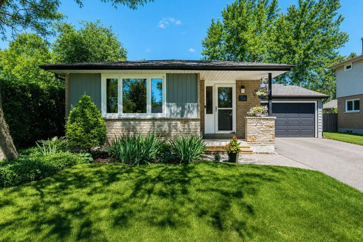 32 Barkwood Court photo 3