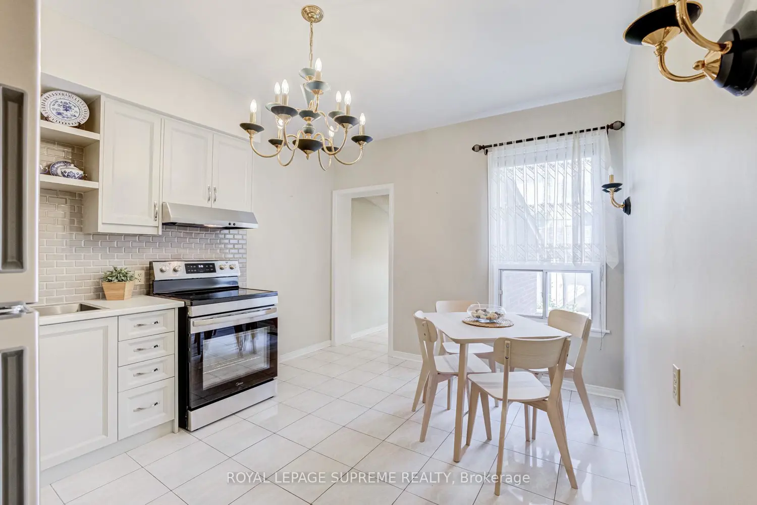 83 Lappin Avenue photo 5