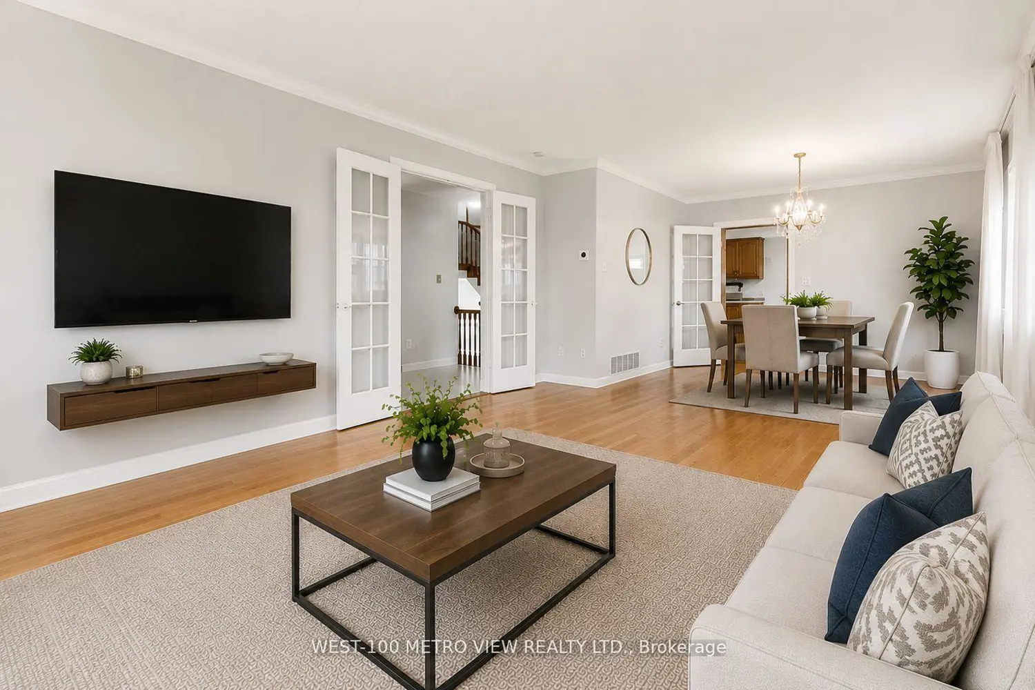 3099 Bentworth Drive photo 2