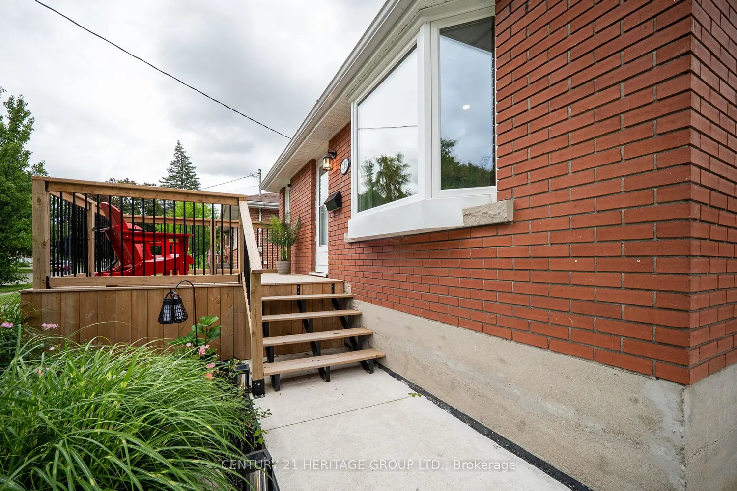 115 Sheridan Street photo 2