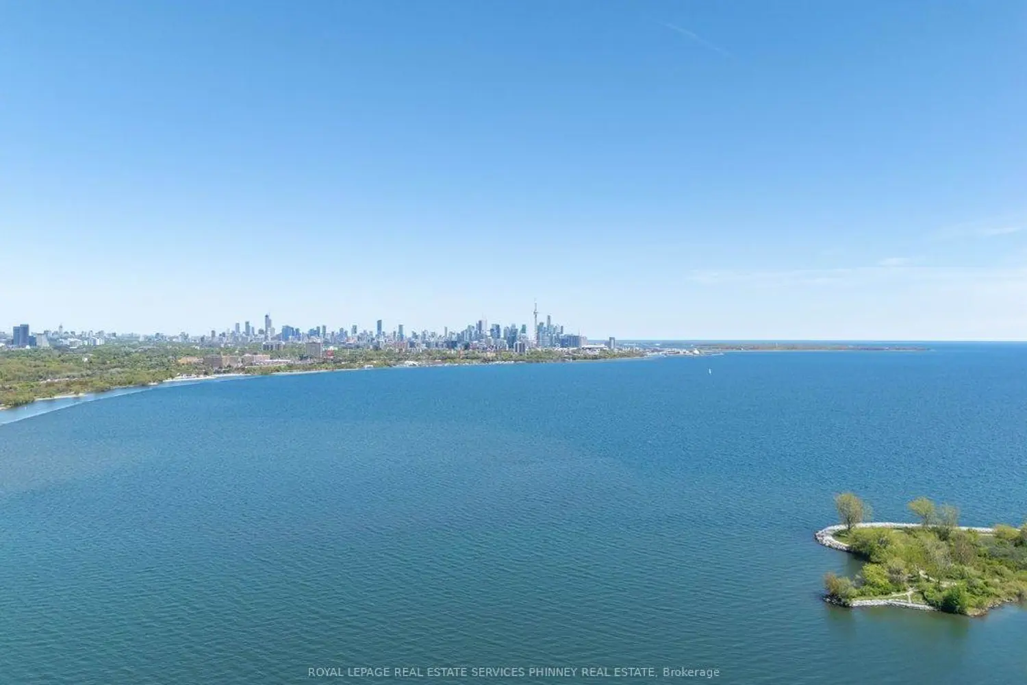 56 Annie Craig Drive 4502
