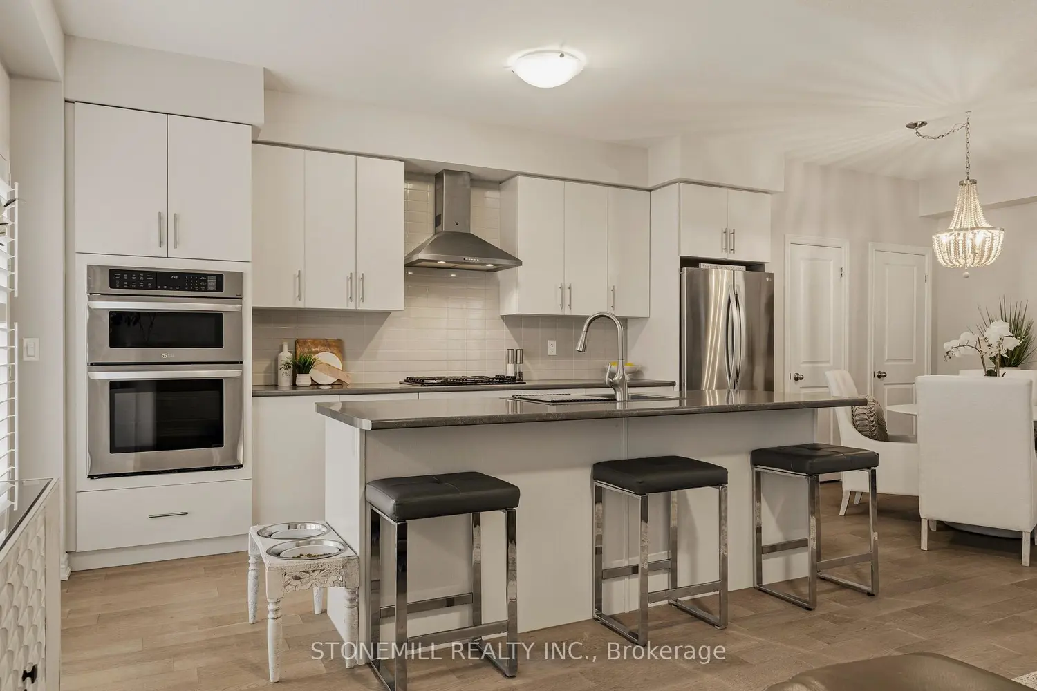 78 Starling Drive photo 3