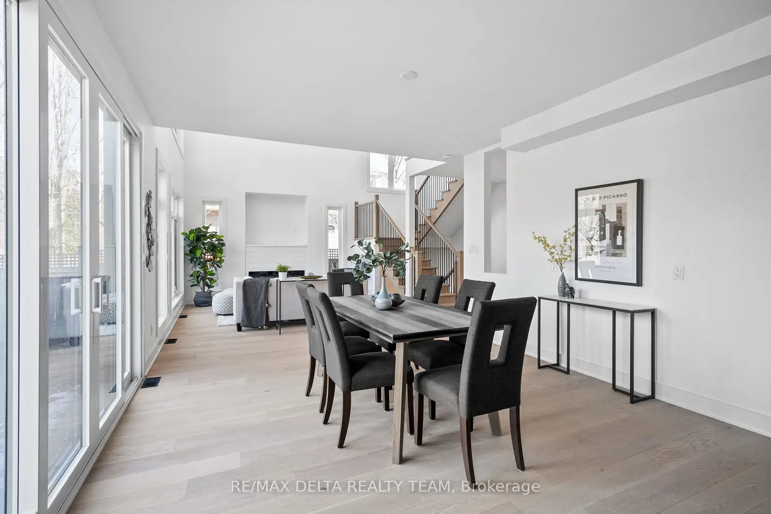 43 St Claire Avenue photo 2