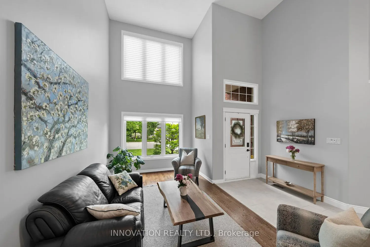 11 Bracewood Way photo 2