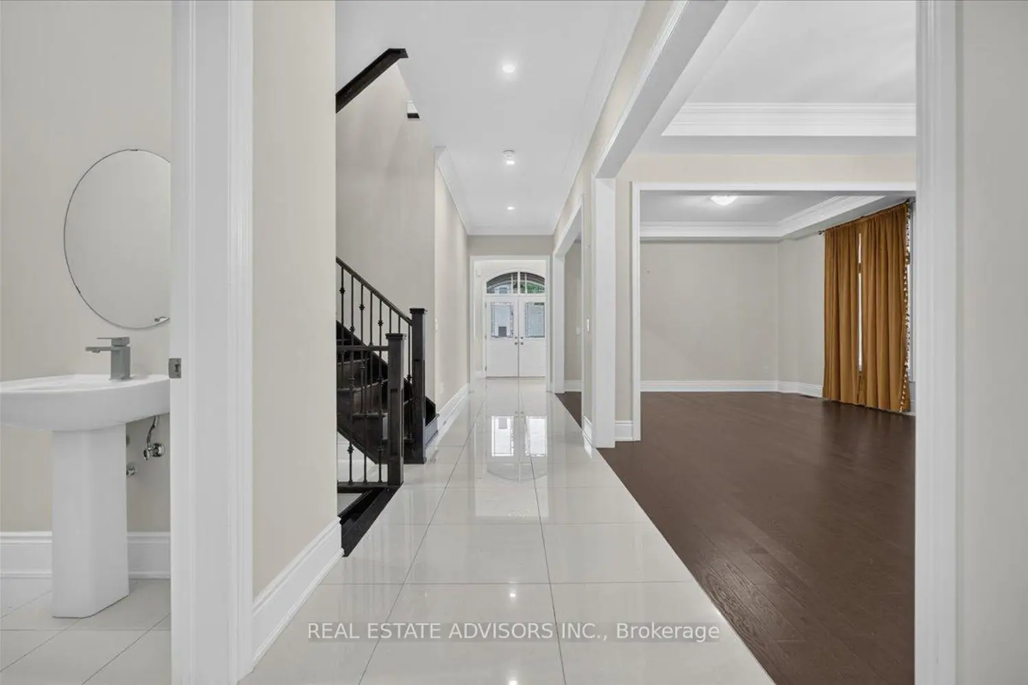 52 Daisy Meadow Crescent photo 4