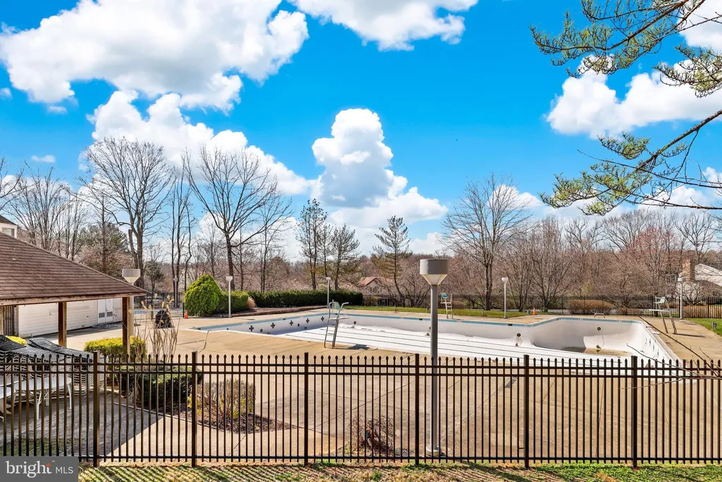 12917 Alderleaf Drive, Germantown, MD 20874