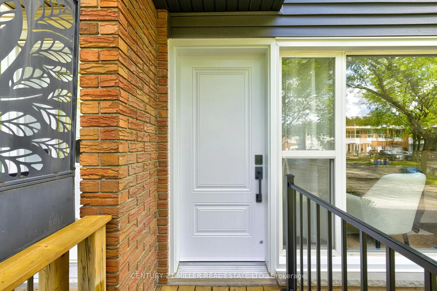 2442 Maryvale Court