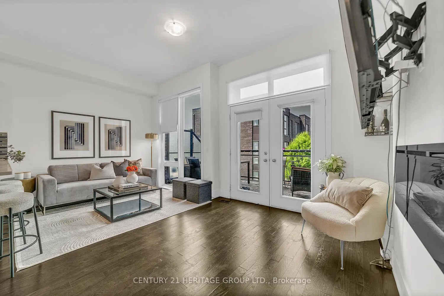 9136 Bathurst Street photo 5