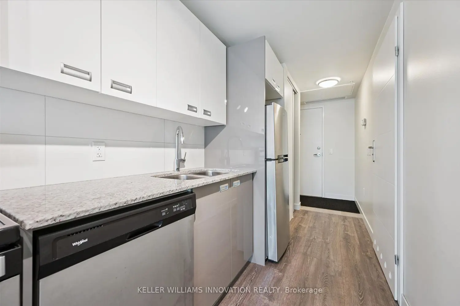 257 Hemlock Street 215
