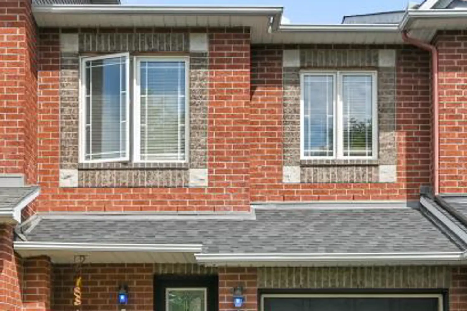 1160 Halton Terrace