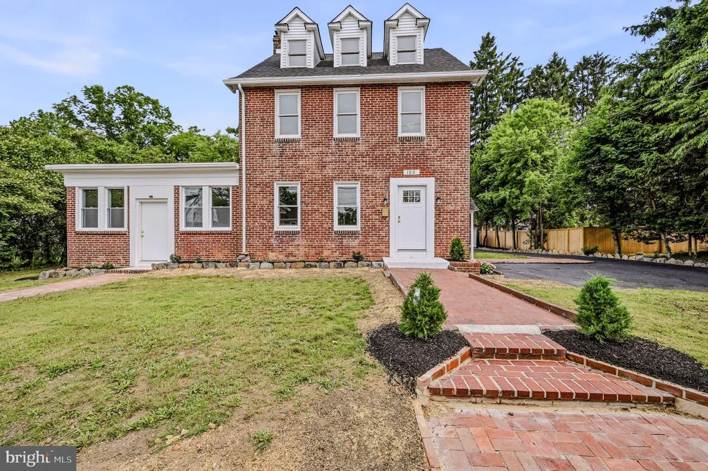 109 Cleveland Avenue, Talleyville, DE 19803