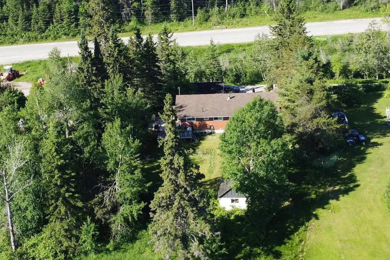 190 Ankerite Road photo 2