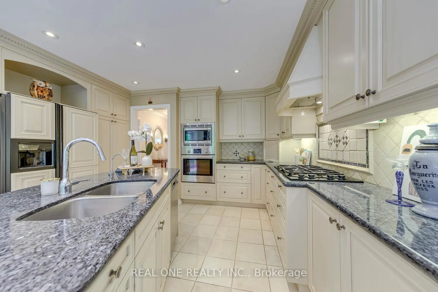 1311 Blackburn Drive photo 4