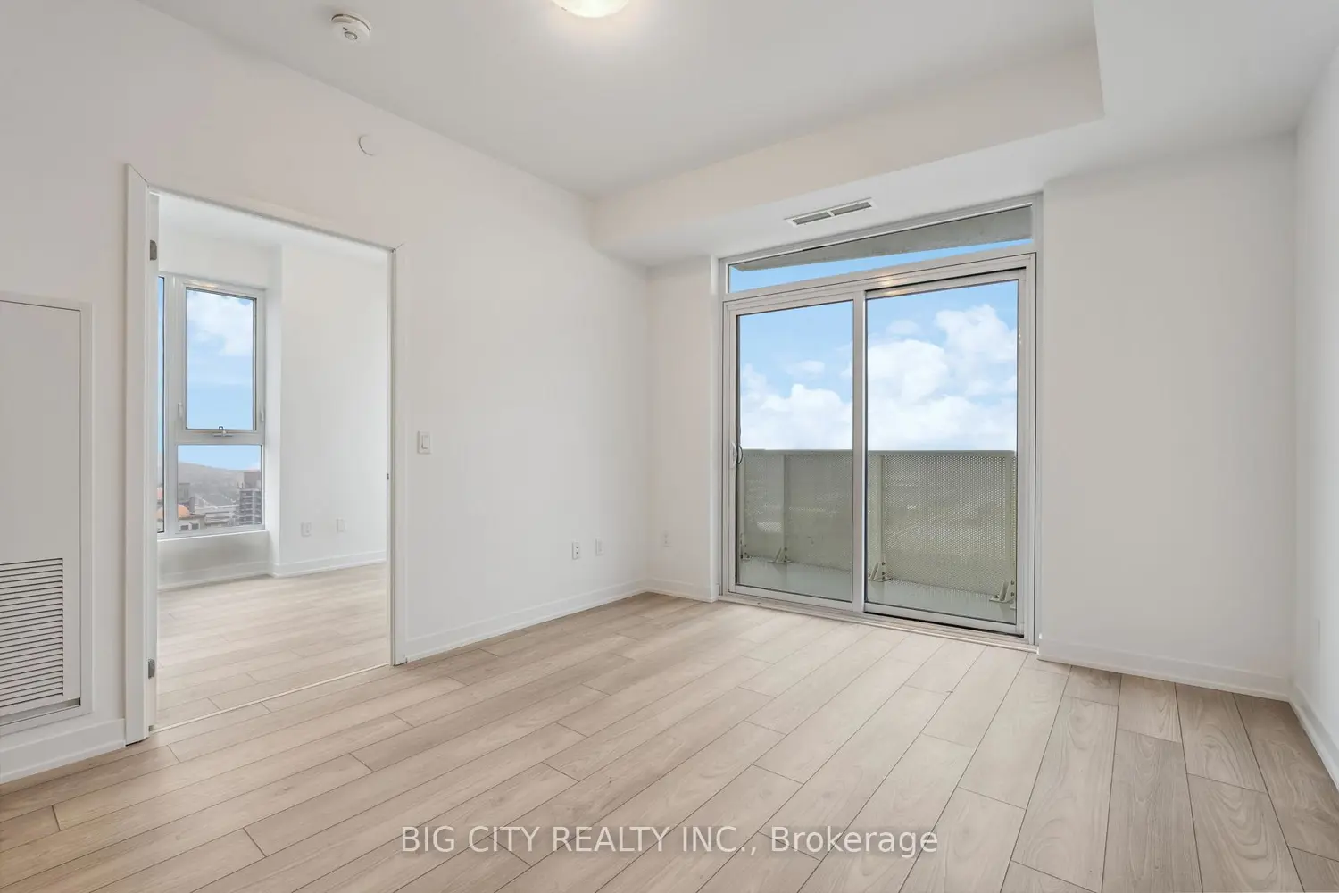 498 Caldari Road 2328 photo 3