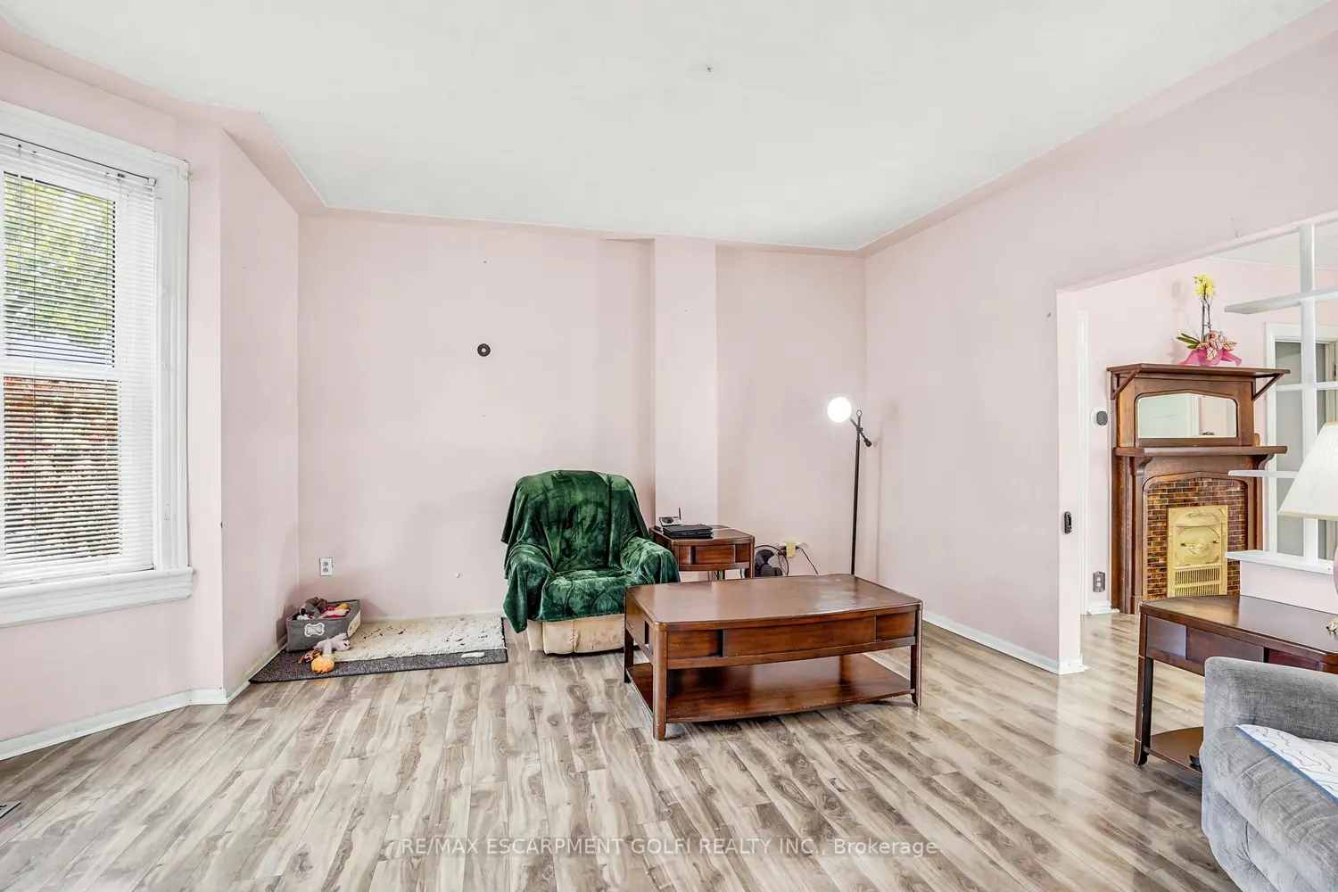 22 Cheever Street photo 4
