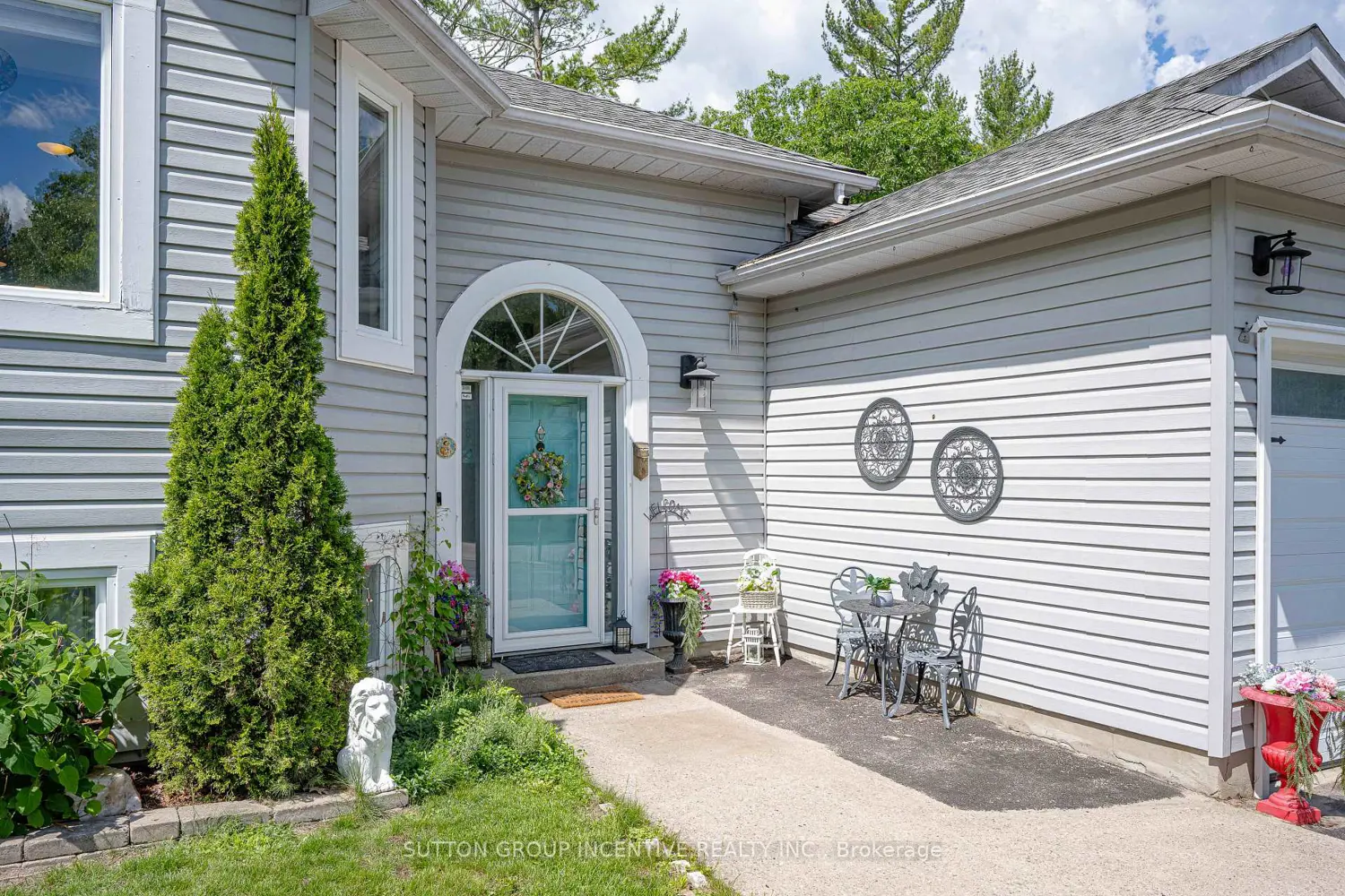 48 Wesley Avenue photo 4