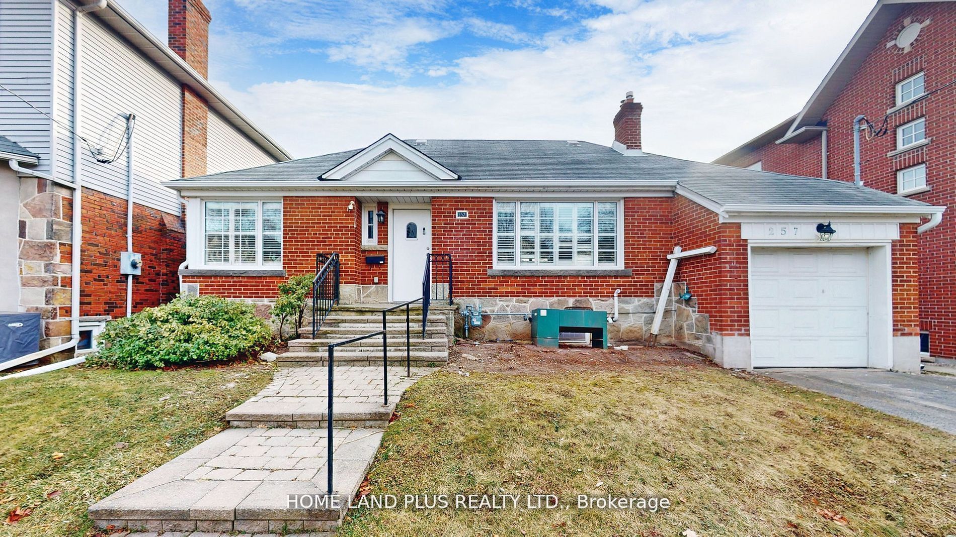 257 Joicey Boulevard, Toronto, ON, M5M 2V6