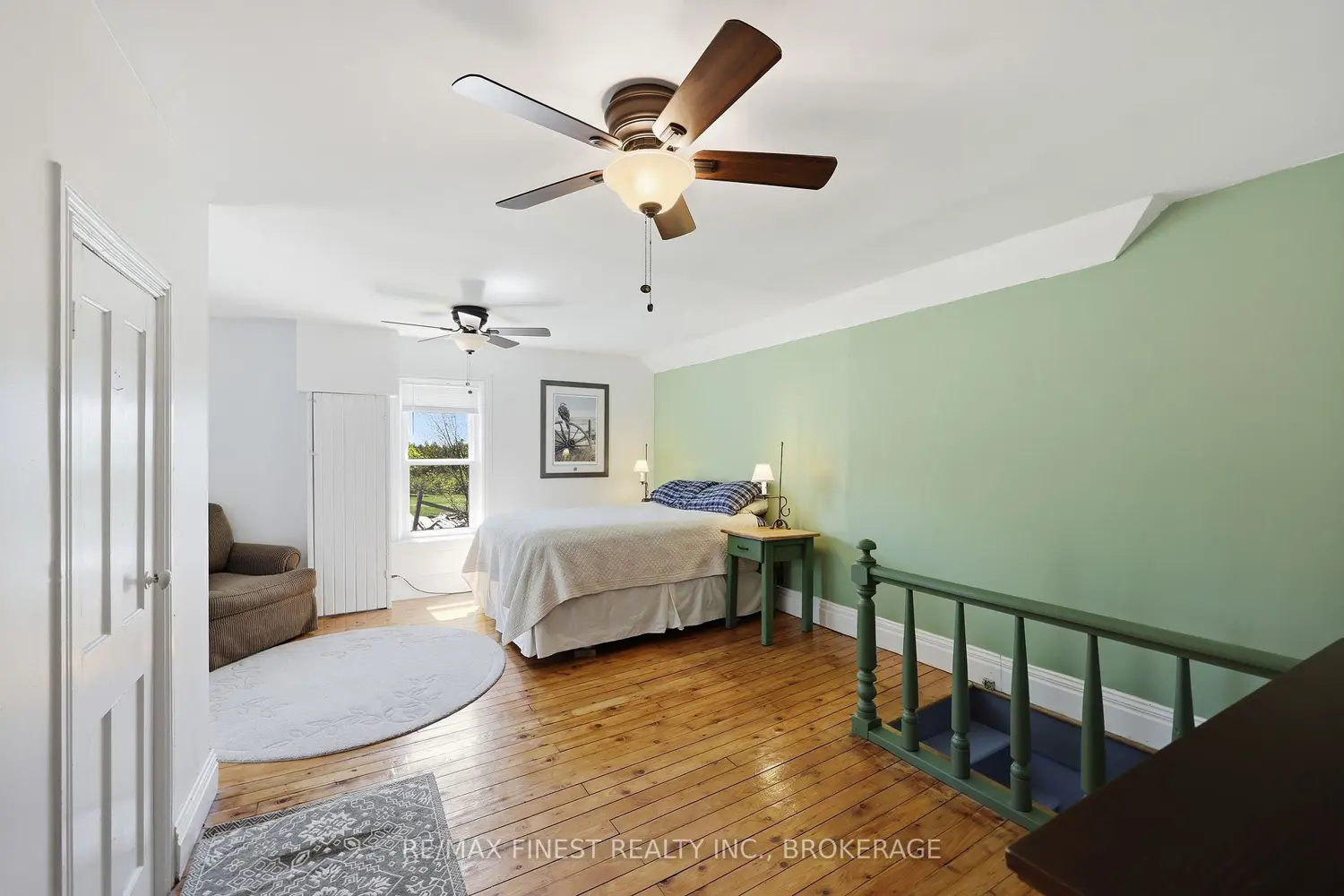 2904 Clogg's Road photo 4