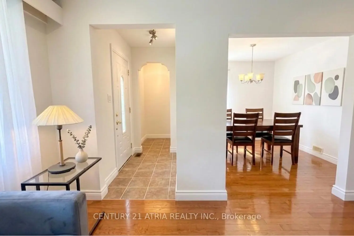 115 Ellington Drive photo 3