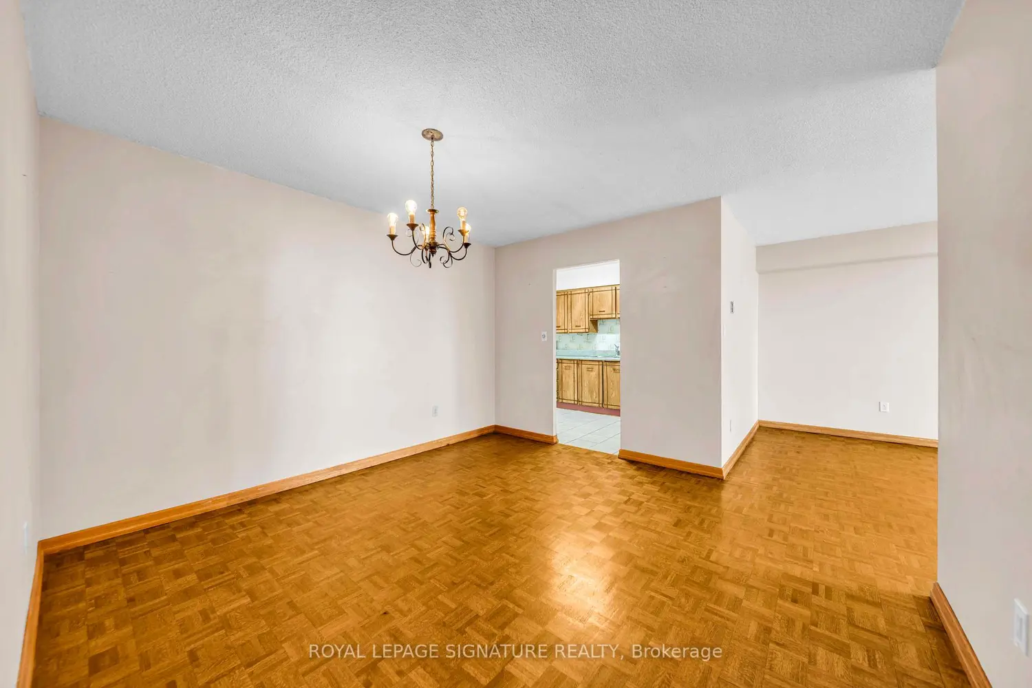 3300 Don Mills Road 1506 photo 2