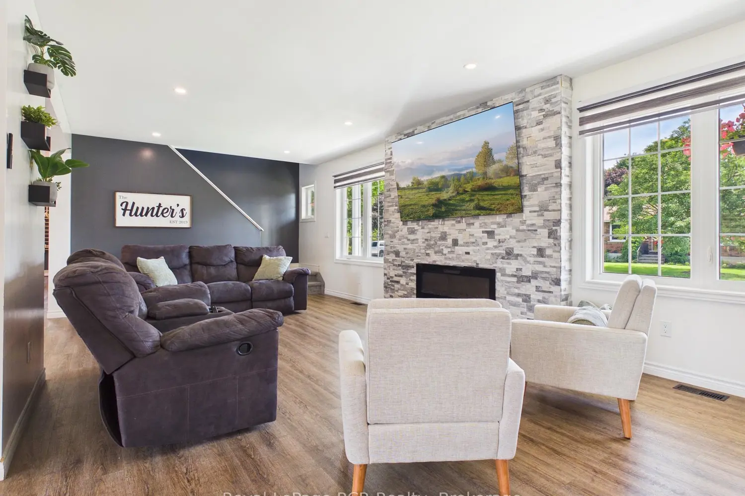482 Wolsley Street photo 3