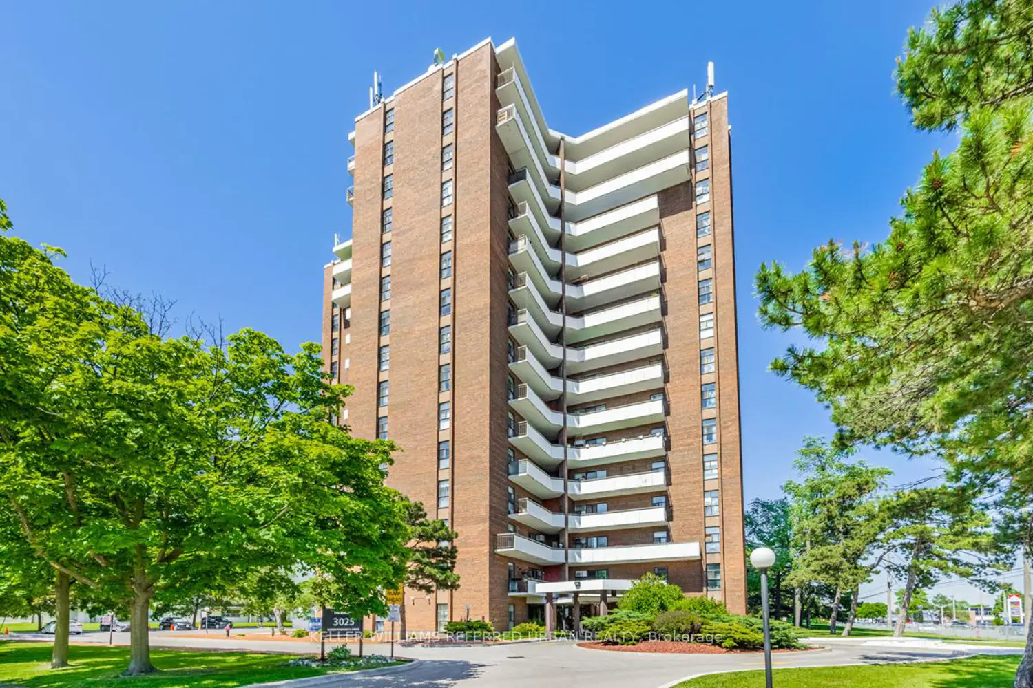 3025 Queen Frederica Drive 1007