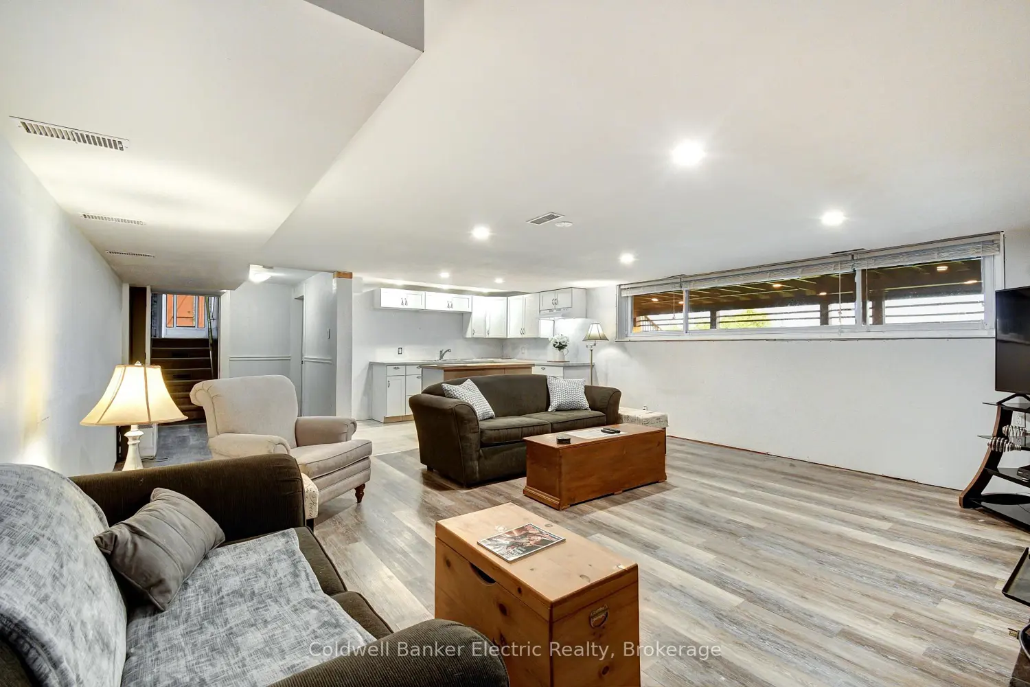 1647 Stenner Road photo 5