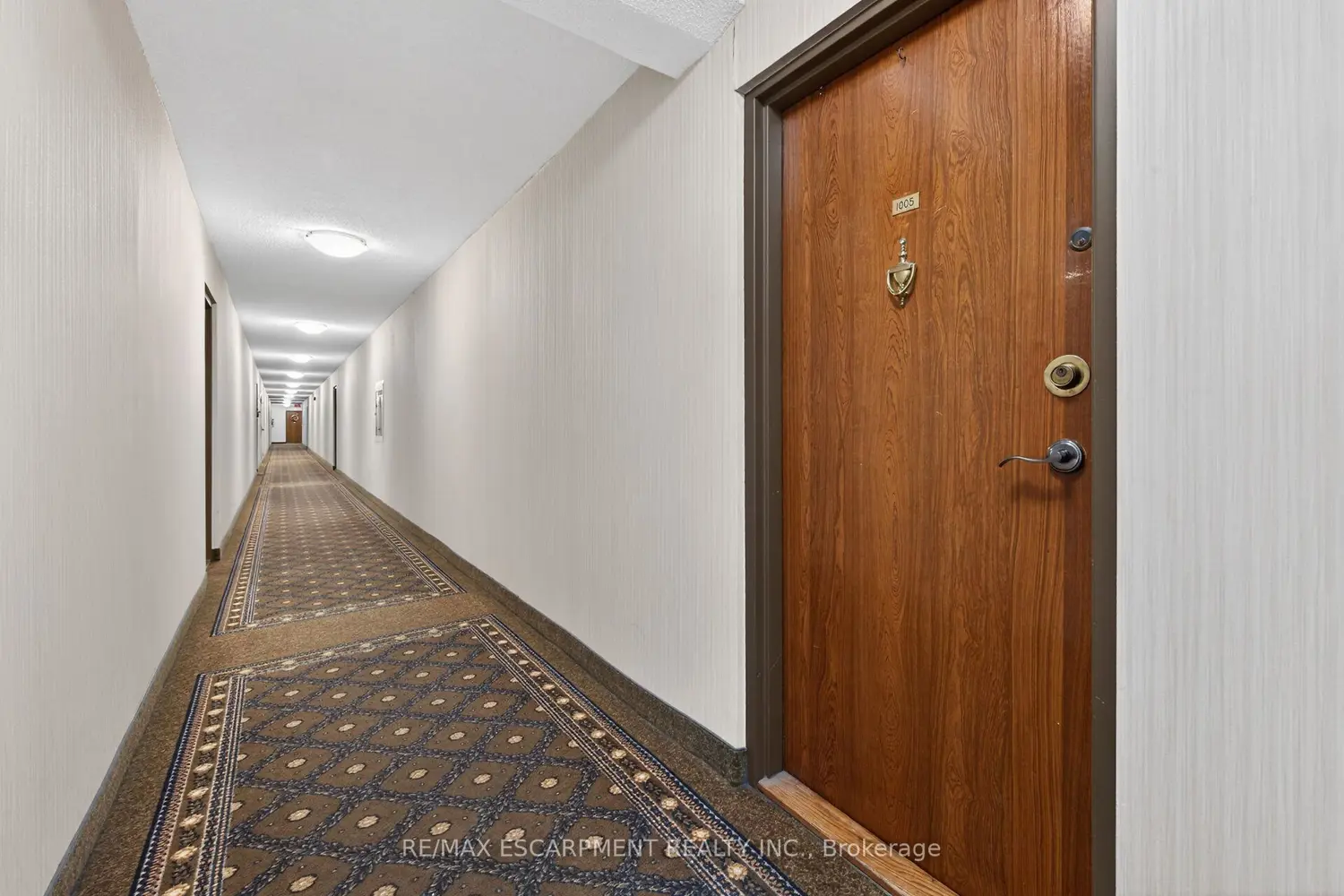 700 Dynes Road 1005 photo 3