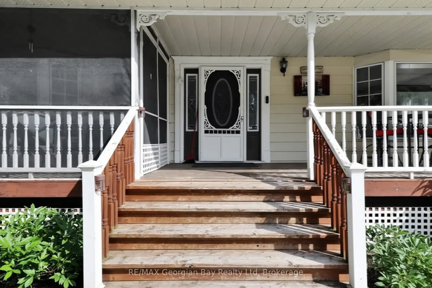 4 Moore Avenue photo 2
