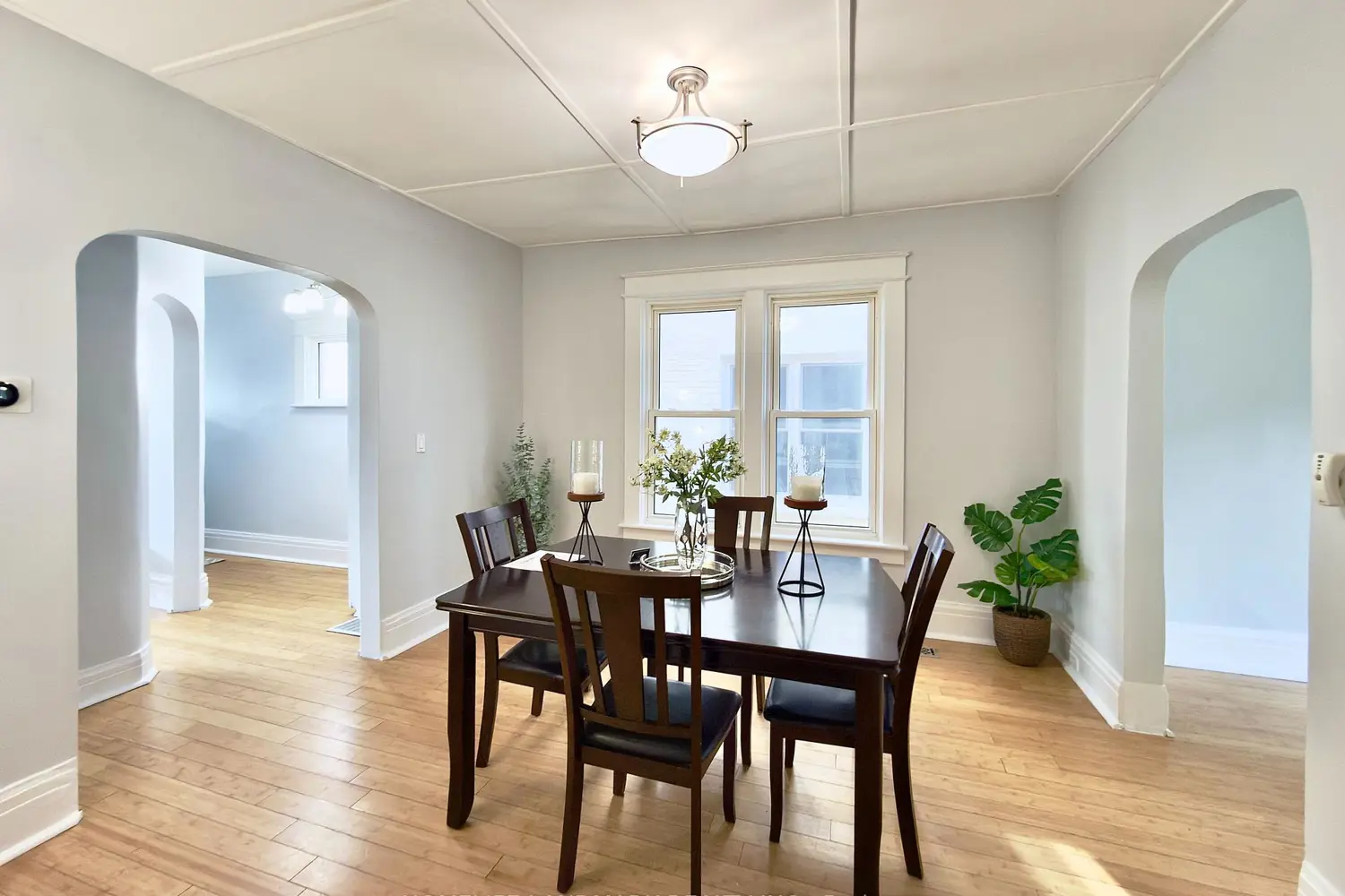 67 Banting Avenue photo 5