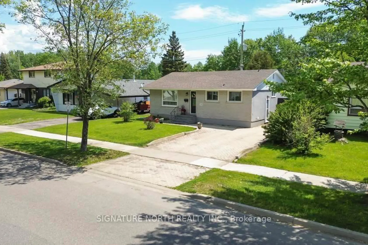 133 Whalen Street photo 3