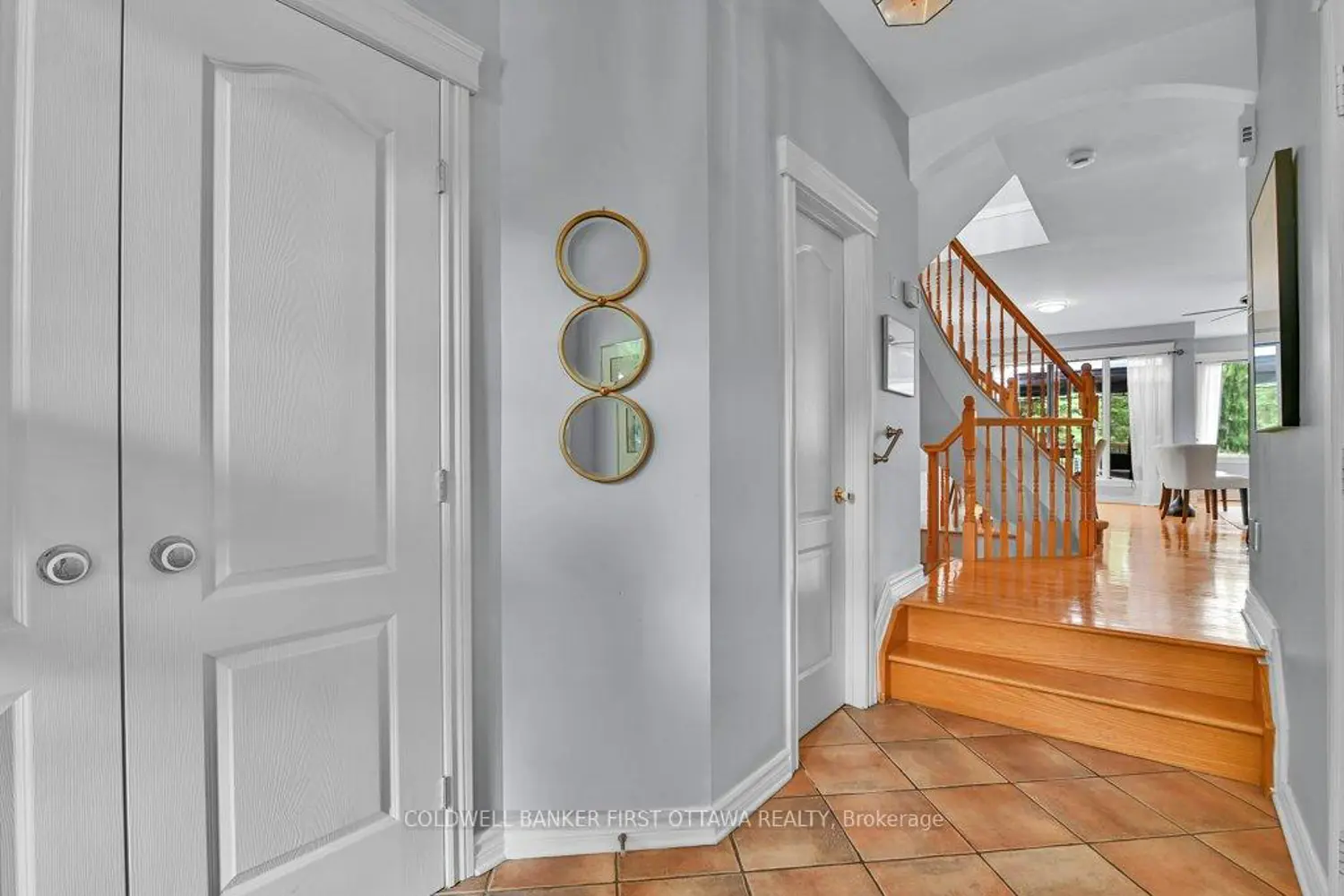 131 Hearst Way photo 3