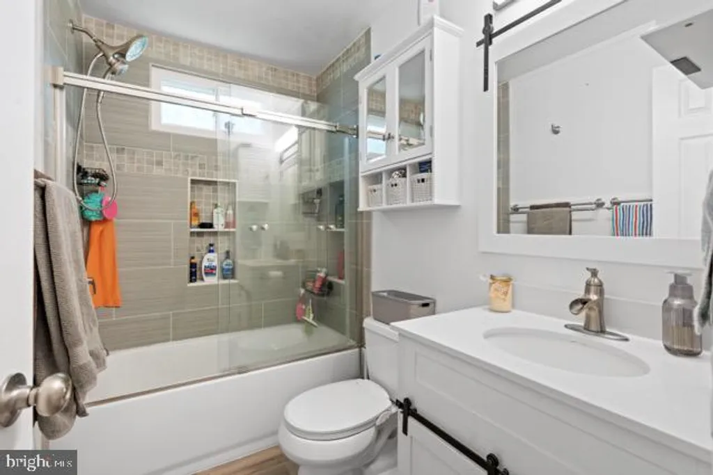 22618 Joan Drive, California, MD 20619