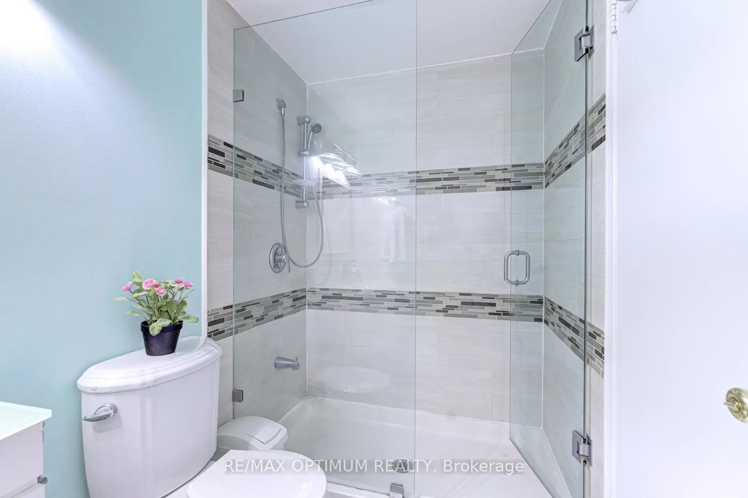 28 Stalbridge Avenue photo 5