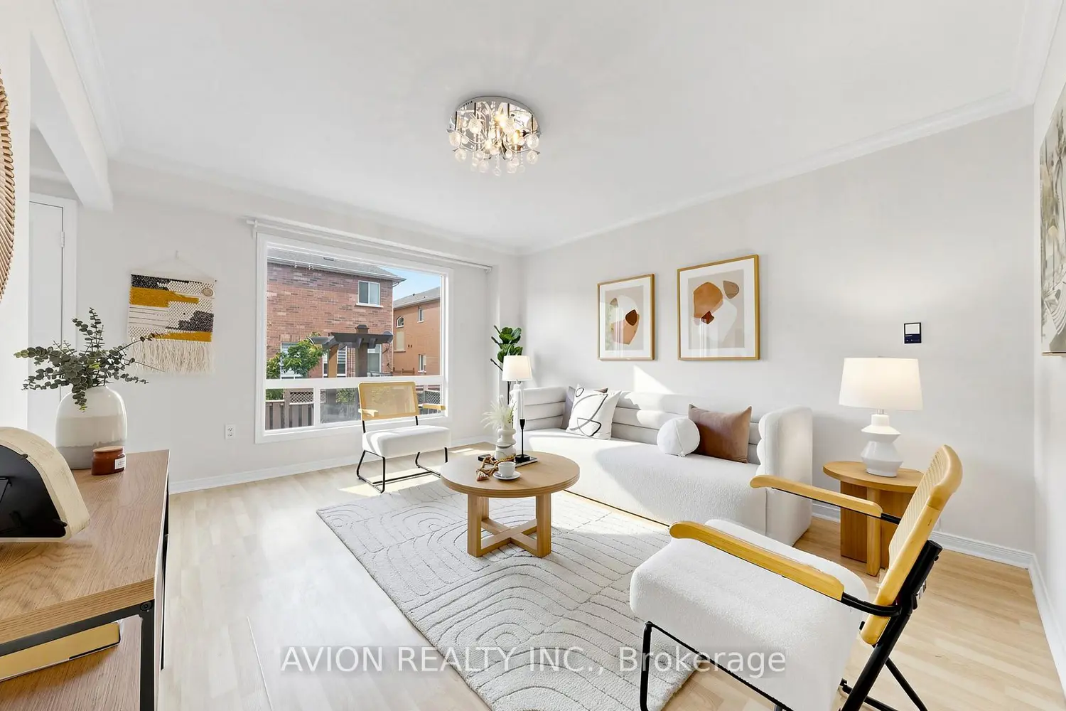 12 Rideau Drive photo 3