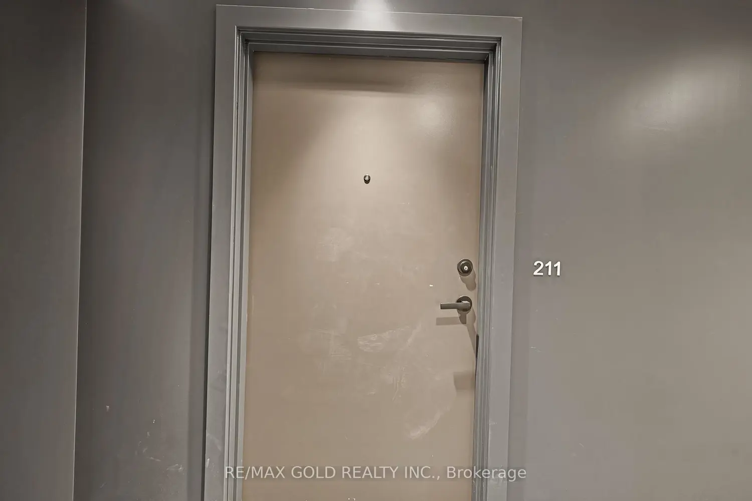 57 Brock Avenue 211 photo 4