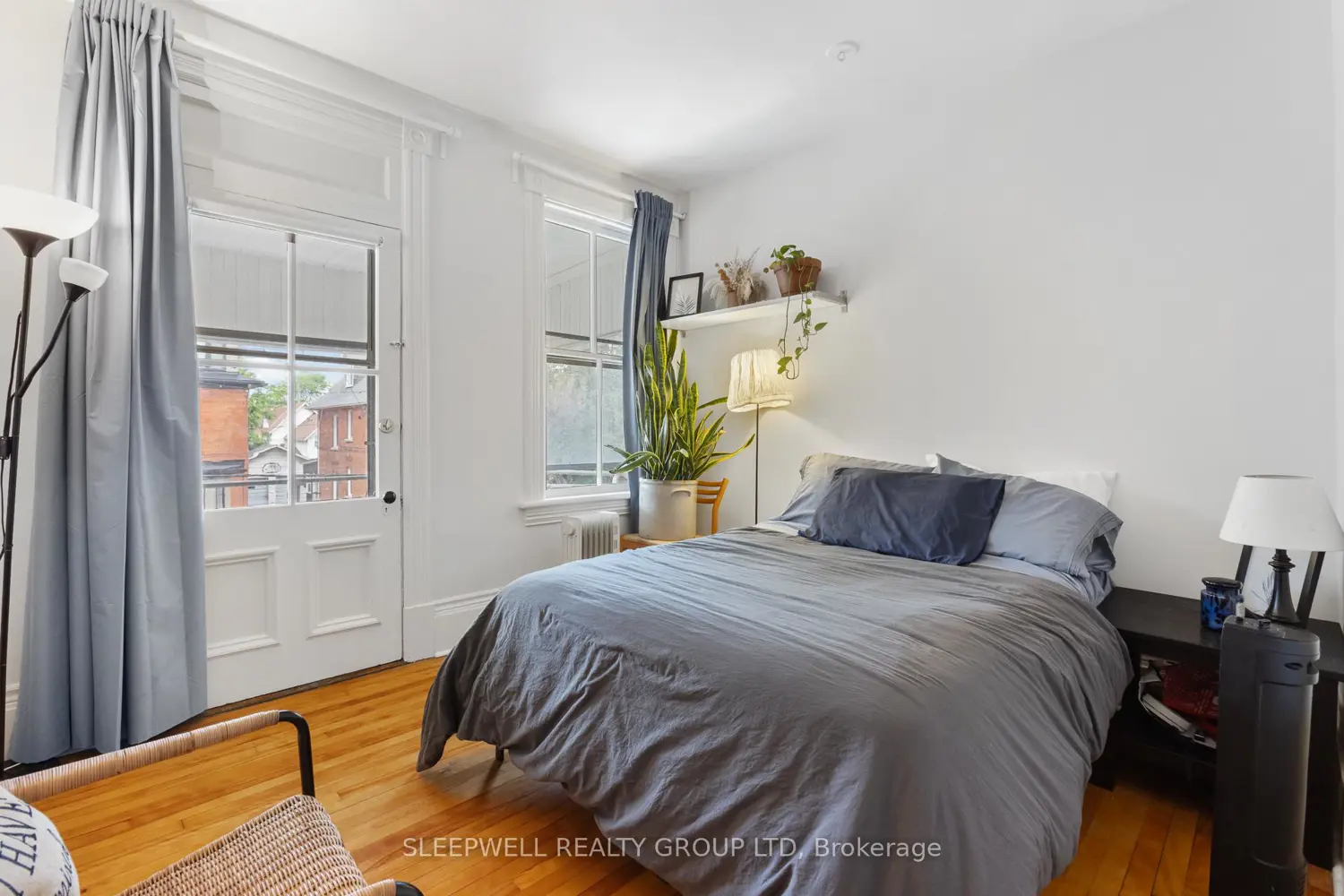 86 Fourth Avenue photo 5