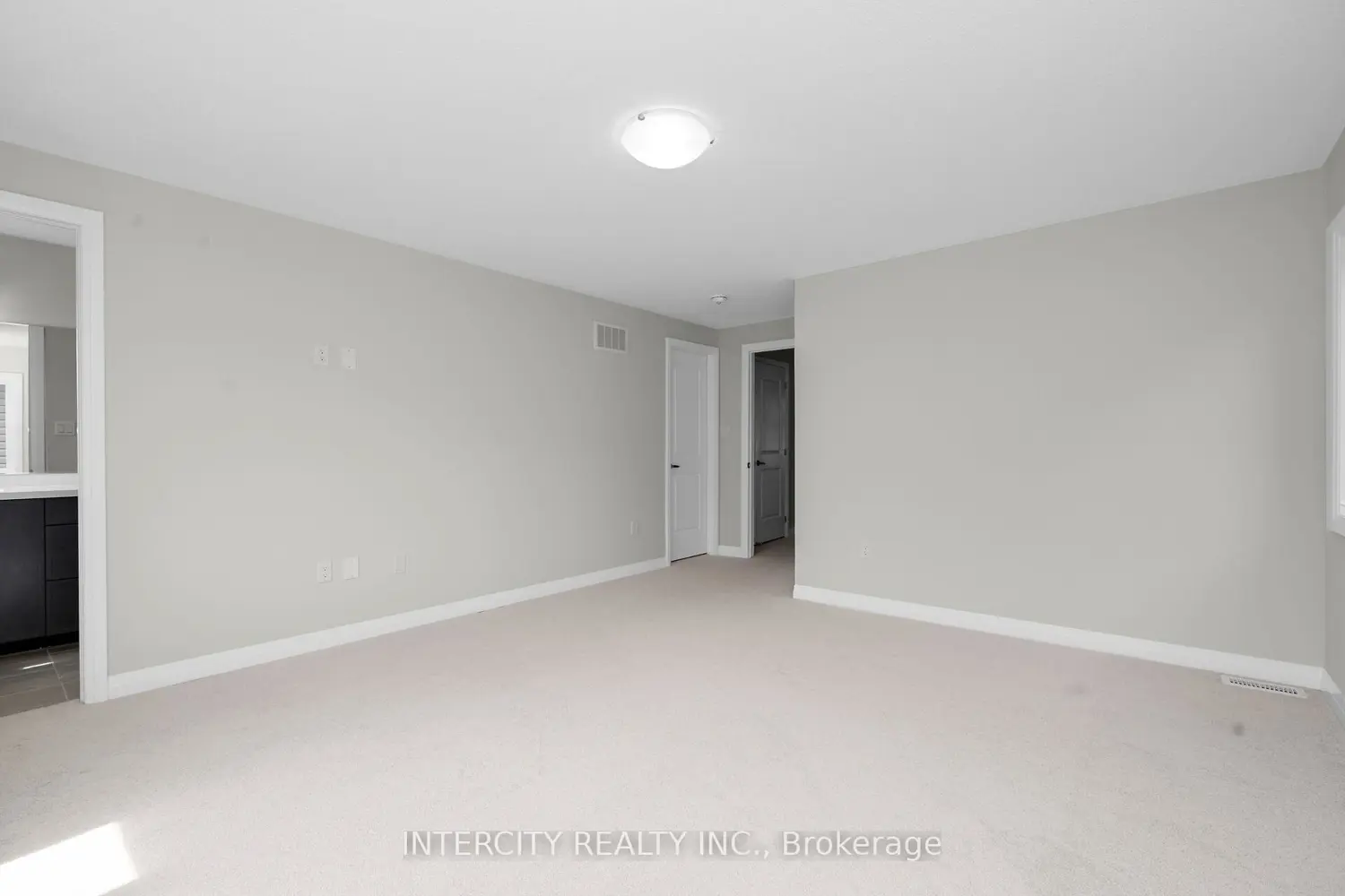 72 Brown Street photo 5