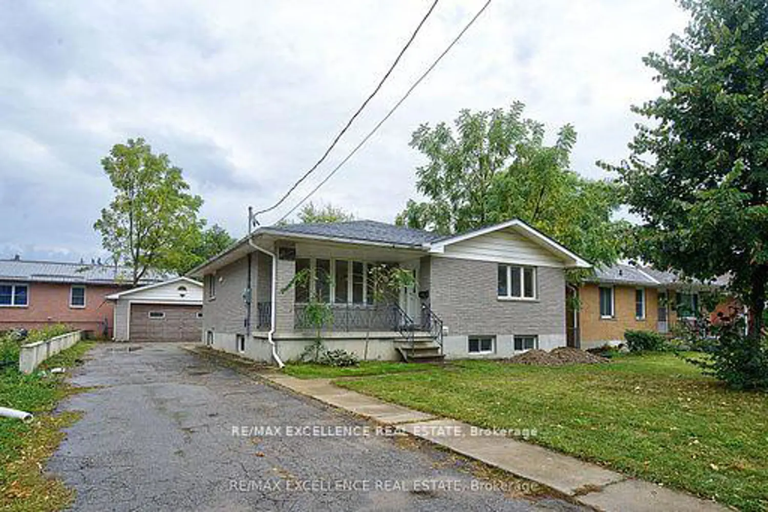 1595 Borden Street photo 2
