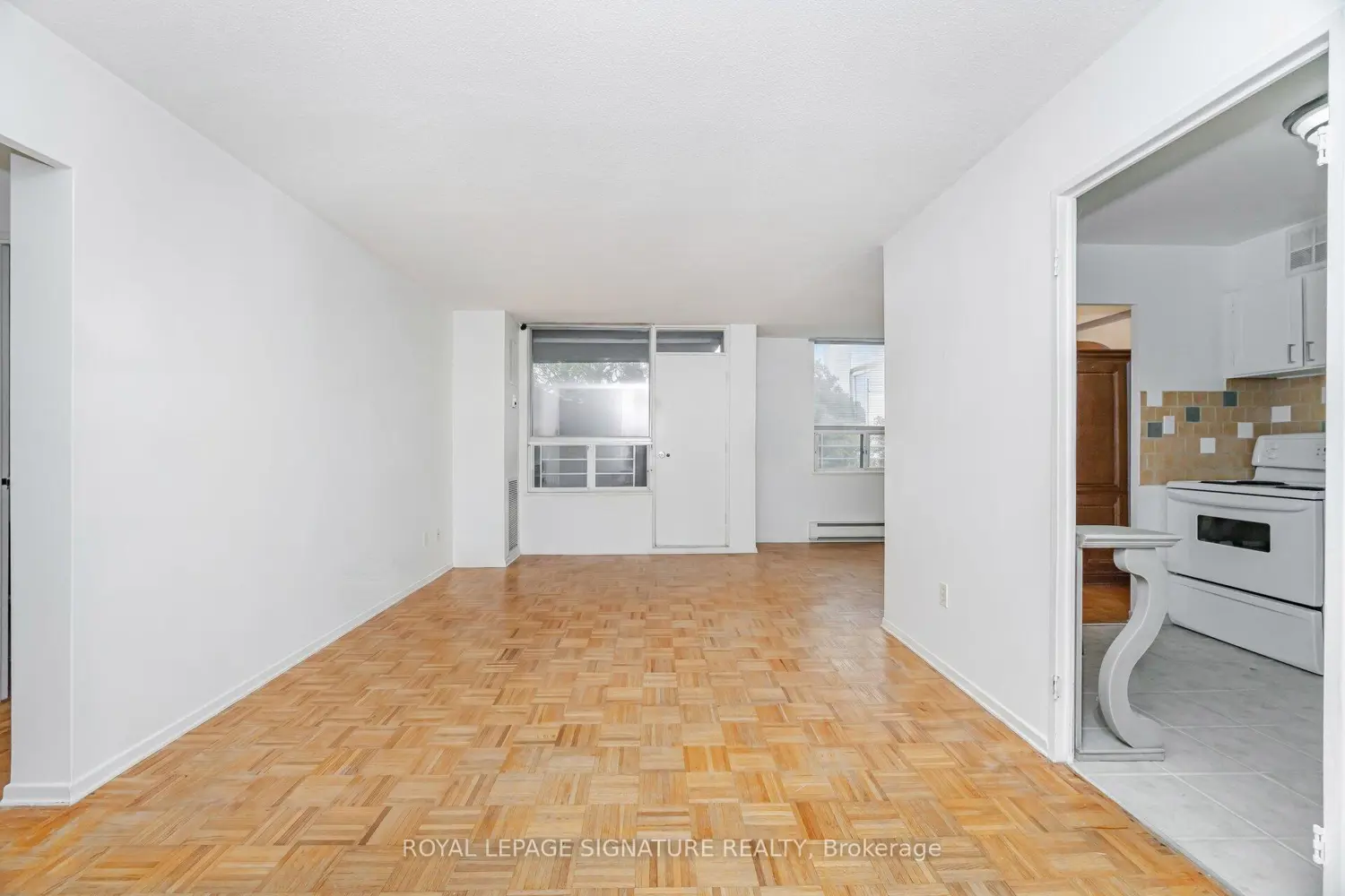 10 Edgecliff Golfway 303 photo 4