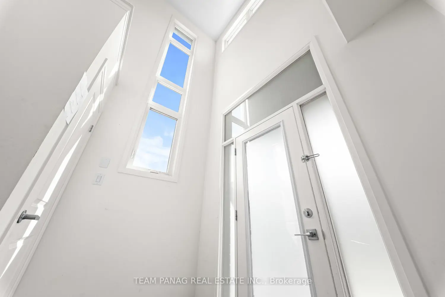 65 Totten Trail photo 3