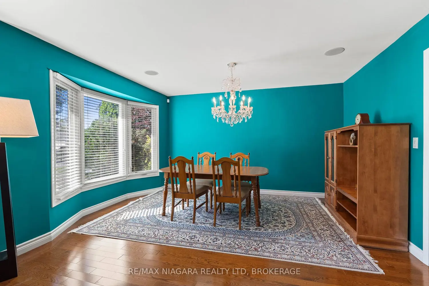 360 Dorchester Street photo 4