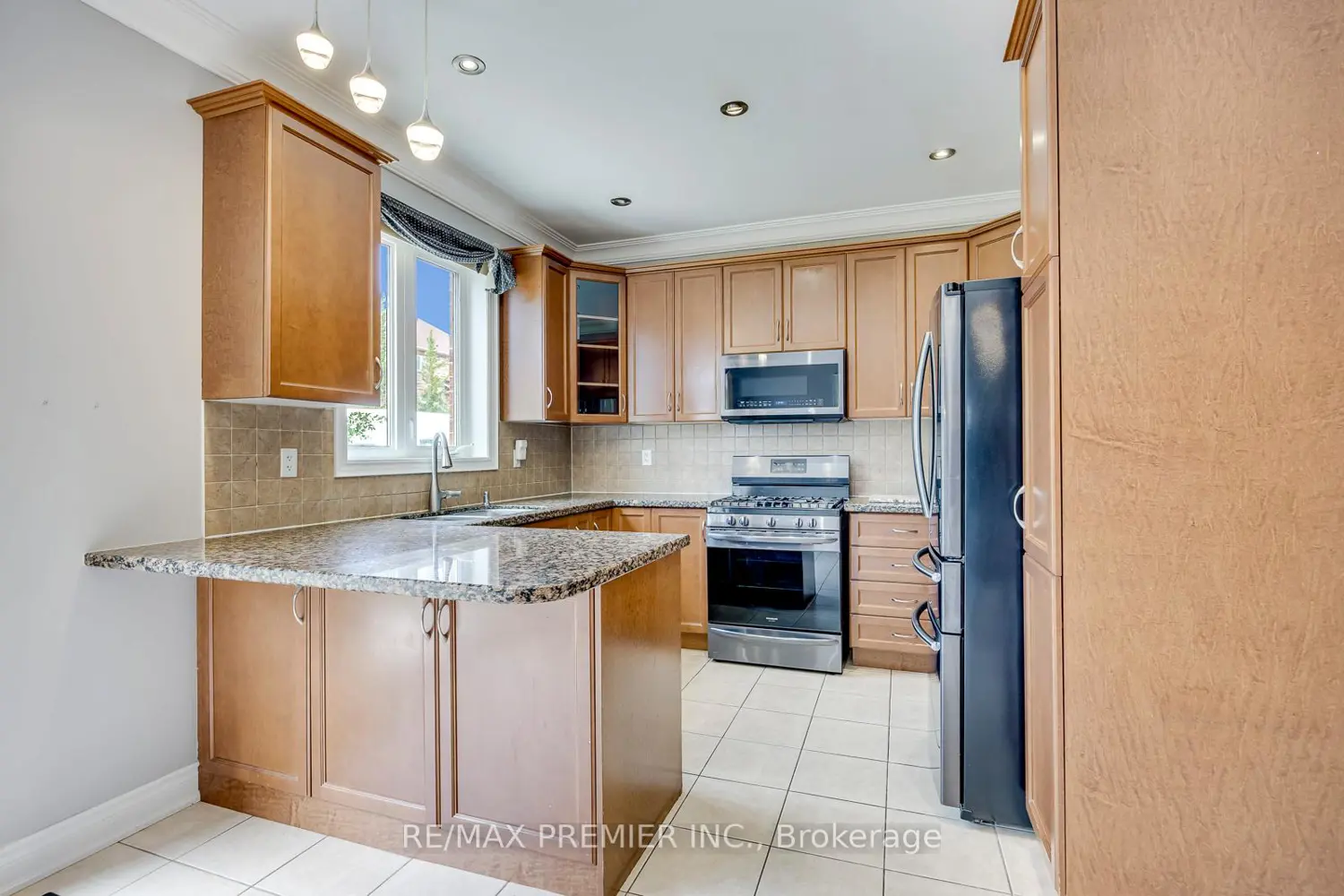 26 Maybeck Drive photo 4