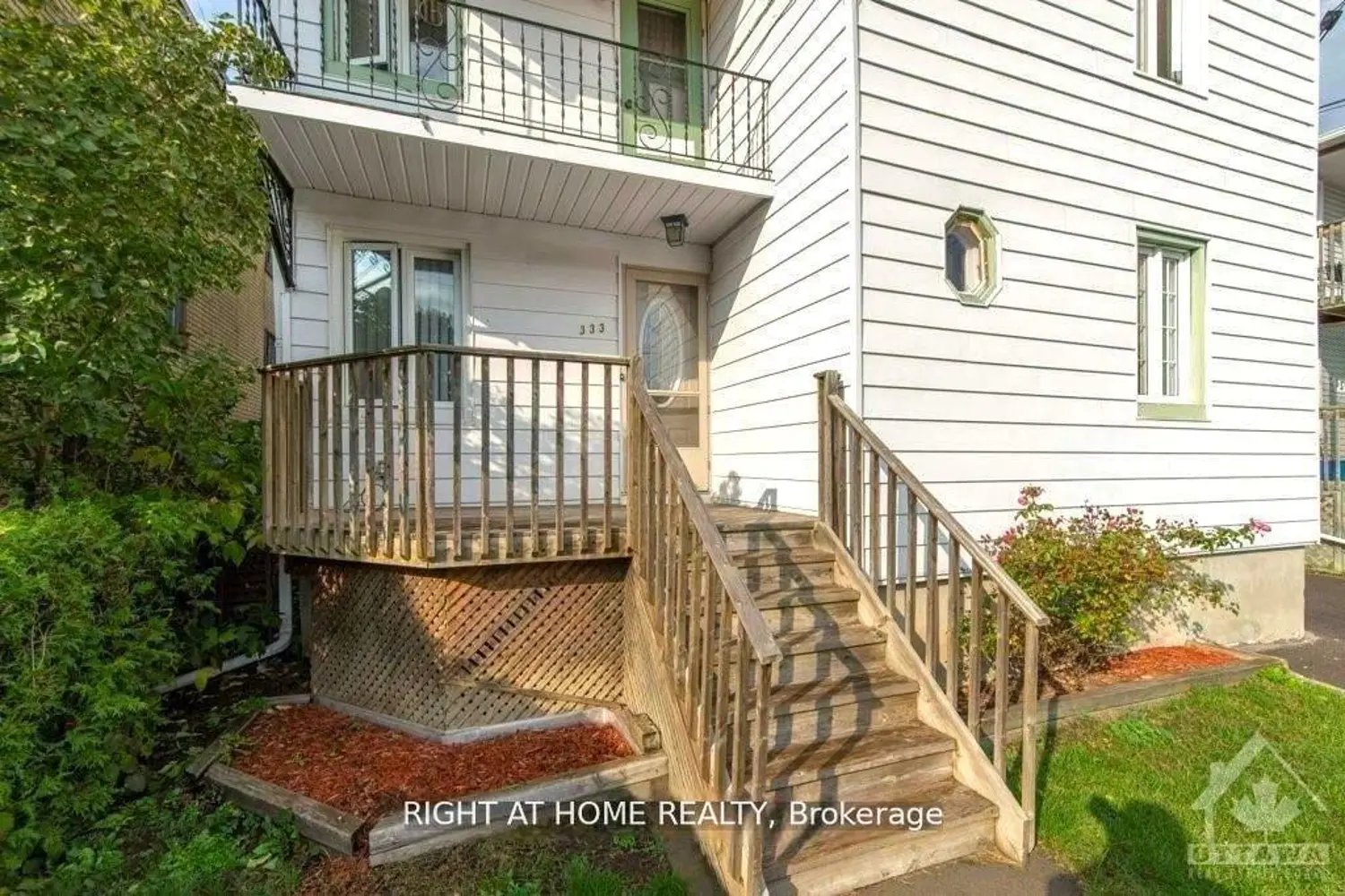 333 Levis Avenue photo 2